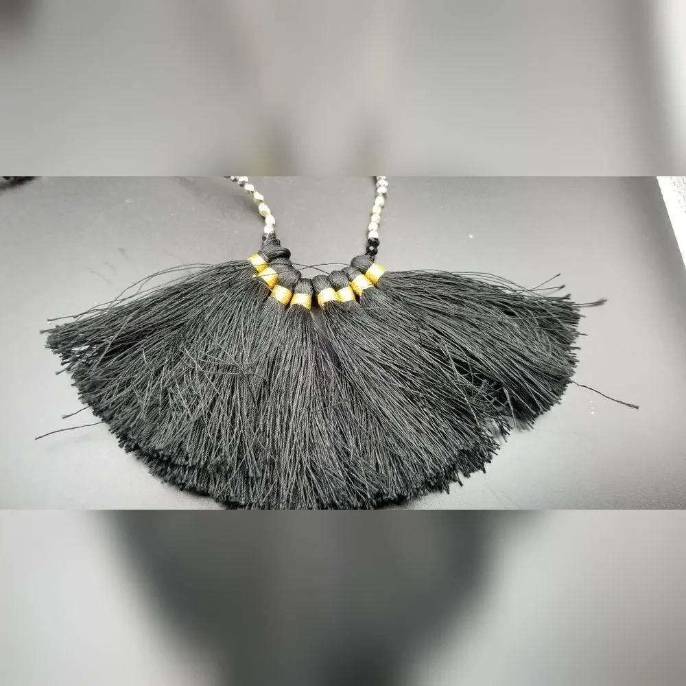 Native tassel fringe necklace N433